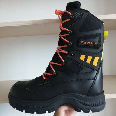 Stivali di sicurezza per vigili del fuoco Scarpe da lavoro di pelle di mucca nera Sottoli di gomma Piede di acciaio Anti-sfaccatura Kevlar Scarpe da lavoro anti-proof